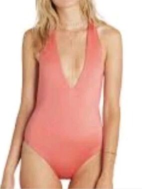 Billabong Searcher Deep V-Neck Halter Swimsuit Small Rose Blush Strappy Back Nwt